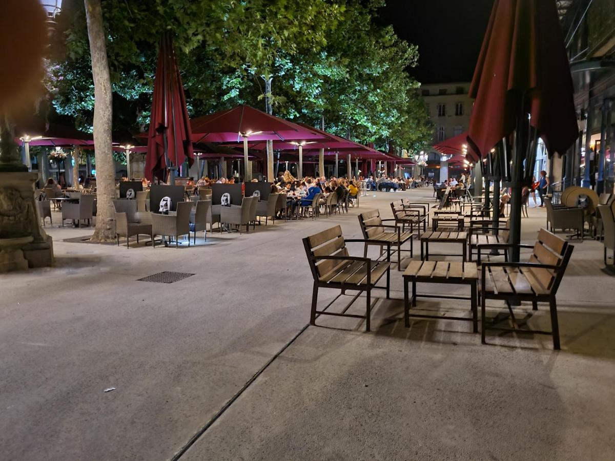 Decouvrez Une Ancienne Maison De Drapier Du XVII Siecle Au Coeur De Bastide Carcassonne Exterior foto
